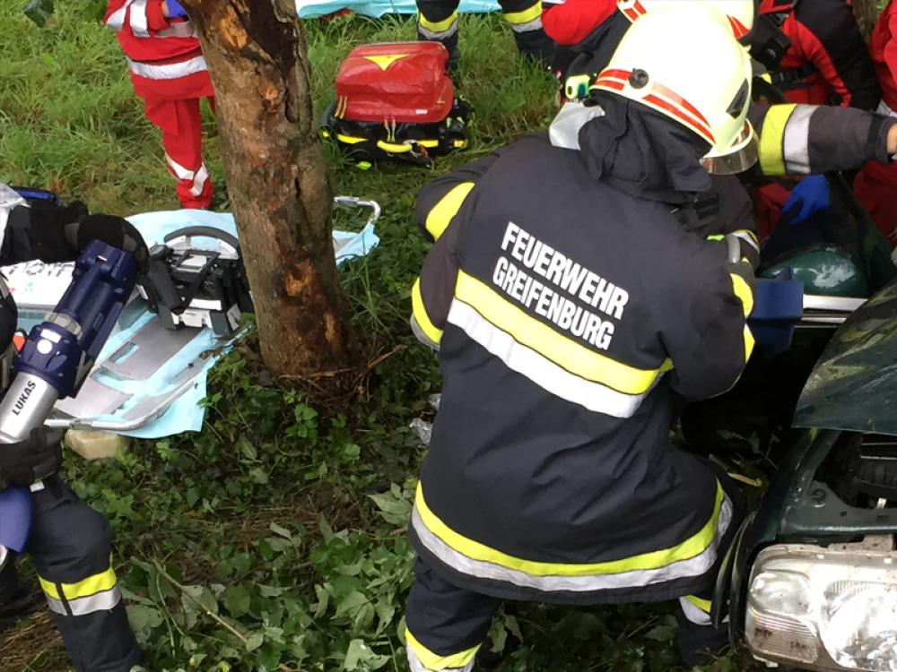 Auffahrunfall mit mehreren Fahrzeugen